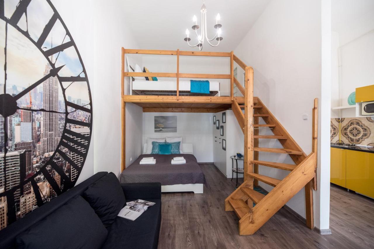 Central Quiet Studio B&b, Airport Connection Apartment *
